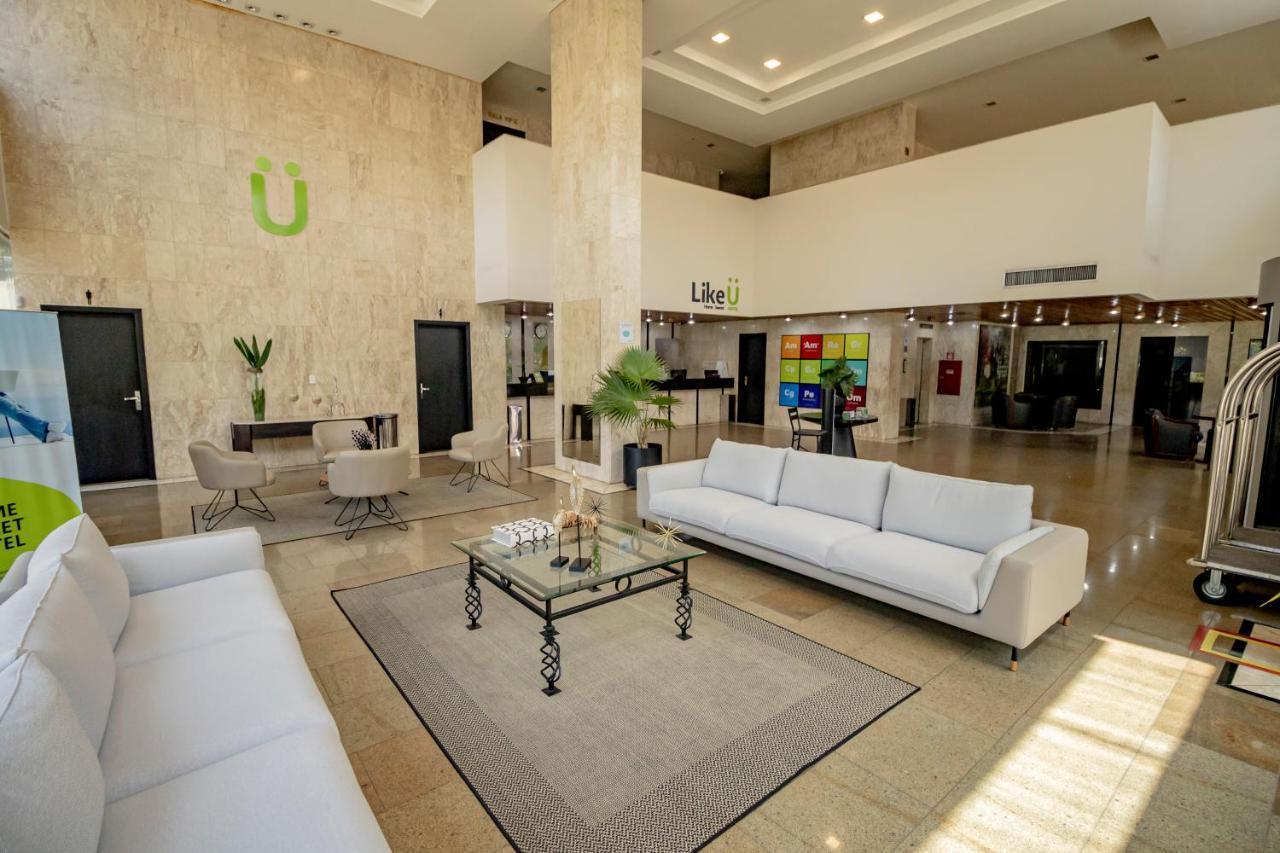 Like Ue 4*